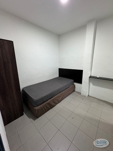 Low Deposit Move in Immediately Nice and Cozy room in Taman Sentosa