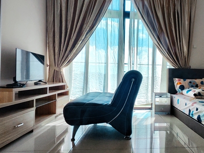 Luxury Balcony room @ D'Summit Residence, Johor Bahru