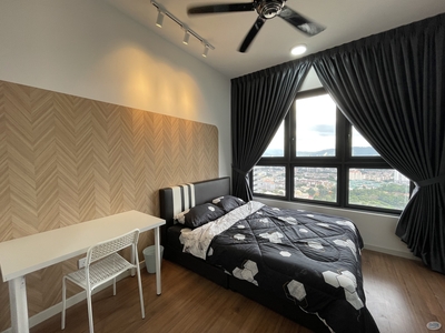M Vertica Master Room For Rent