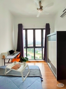 Nearby KTM Station, Fully Furnished Master Room at Skyville, Bandar Puchong Jaya