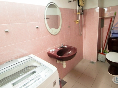 Nearby LRT, Fully Furnished Single Room at Sea Park Apartment, Petaling Jaya