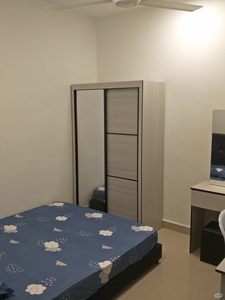 PJS 11/10 - Newly Renovated Master Bed Room For Rent+Private Bathroom