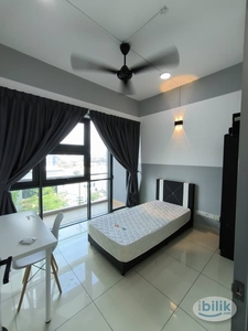 ✨[PRIVATE BALCONY SINGLE ROOM / PACIFIC STAR / SECTION 13 / PETALING JAYA]✨ Beautiful Large Windows! Amazing Interior! Come see to Believe it!