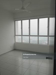2 Car Parks, 5 Rooms Condo For Rent !!