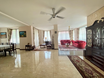 3 Storey Corner Bungalow With Private Pool And Massive Garden