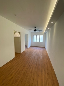 Apartment Lestari Damansara Damai Low cost flat for 1st home buyer Strata Fully renovated Brand new