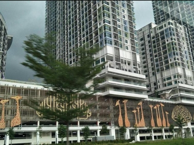 FREEHOLD, I-SOHO @ I-City, Shah Alam. For Sale, Corner Unit, High Floor, Nice View, AirBNB High ROI.