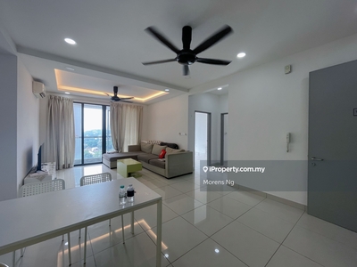 It is fully furnished, 4ac, walkable to mrt 3mins,wing