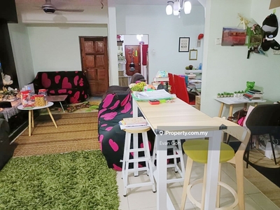 La cottage double storey full extended kitchen puchong