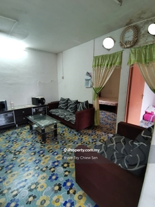 Low cost flat Partial renovated & Partial furnishing for sale