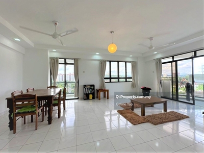 Mutiara Oriental Condominium @Petaling Jaya unit up for sale!