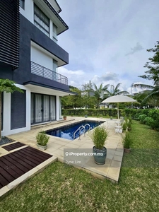 P8sera lakeview corner villa with pool & big land at Putrajaya
