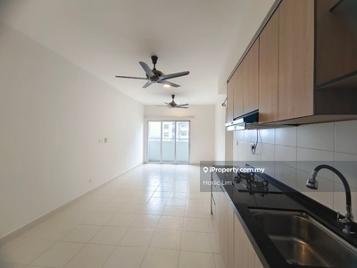 Partly Furnished Apartment with Kitchen Cabinet For Rent