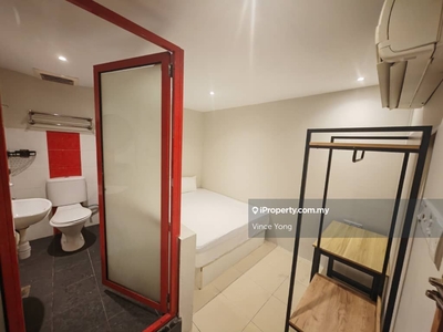 Room Rent with Private Toilet at Kuchai near Bus Stop Institut Latihan