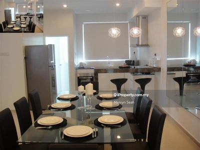 Shamrock Beach 3 Storey Terrace Fully Renovated & Furnished Good Deal