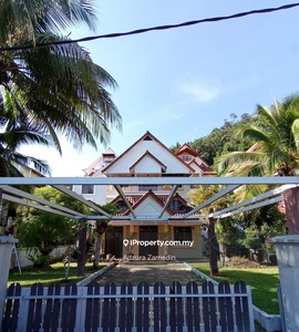 Spacious 2.5 Storey Villa Bungalow, Batu Feringghi, Pulau Pinang