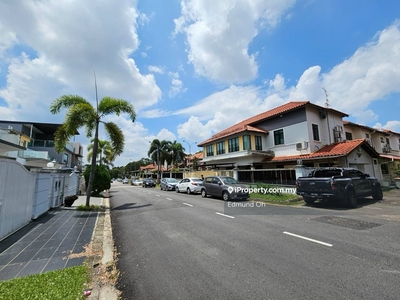 Sutera Utama Double Storey Terrace House With Rooftop Garden Unit