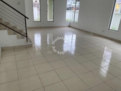 Taman Aman Perdana, Klang, 2 Storey Cluster Semi-D House For Sale, House Never Stay Before