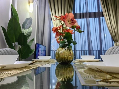 < FOR RENT > I-City Hyde Tower Full Furnished Near by Mall