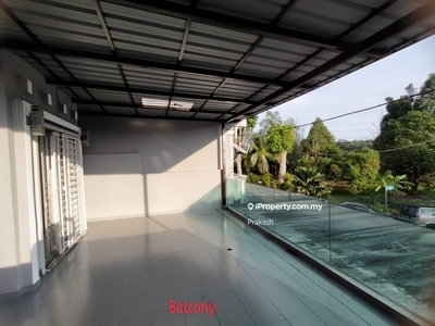 Fully renovated Taman Putri Kulai have balcony 4 rooms