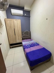 room for rent / walking to ciq sg kastam / Johor Bahru