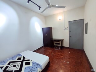 Female single room at uptown Damansara