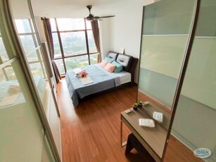 [Walking Distance to Mid Valley]Full Furnish Master Room with Private Bathroom