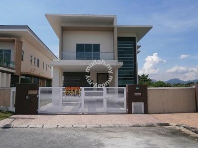 Double Storey Bungalow House in Tasek Square 2