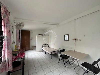 Furnished Master Bedroom for Rent(Near Ujana Kewangan)