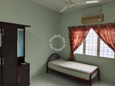 Rooms for rent in taman batu gajah perdana