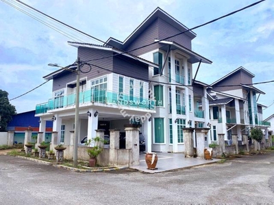 Rumah Banglo Besar Mewah Limbat Pasir Tumboh Kelantan