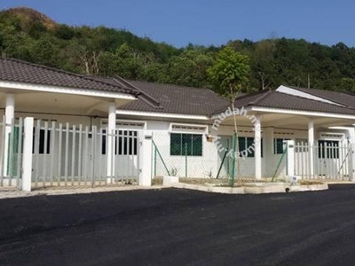 Rumah Teres Setingkat di Pengkalan Hulu, Perak
