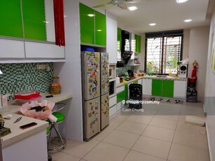 2.5 Storey House for Sale in Puchong