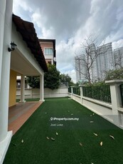 3 storey bungalow for rent