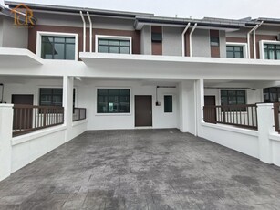 Brand new double storey house for rent @Iris hillpark @Puncak alam