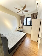 Mrt Kajang Line Middle Room Brand New For Rent
