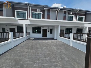 Partially furnished double storey house for rent @Iris @Puncak alam