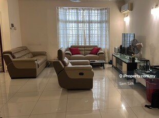 Puchong utama double storey house for sale well kept renovated unit