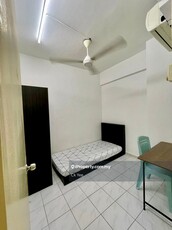 Single Room Fully Furnished With Aircon Wifi
