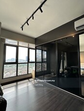 Studio in 28 Boulevard for rent, nicely renovated