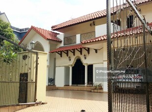 Well maintained Double Storey Mansion Bungalow Jalan Kuarza Seksyen 7
