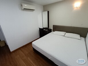 ‘Zero Deposit’ – Tampoi Utama - Hotel Room with Private Bathroom & WIFI Internet