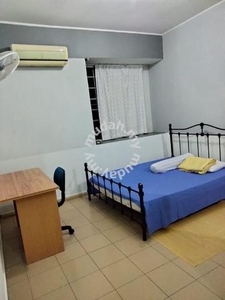 Room for rent Taman Fuliwa Labuan ( For Female Oly )