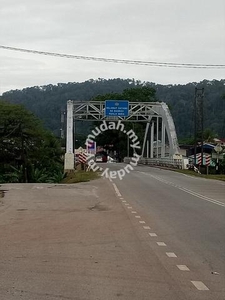 Tanah Tepi Jalan Utama Pekan Jeniang, Gurun, Kedah