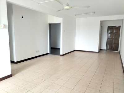 Amadesa resort condo, basic with kitchen cabinet, full loan can be discuss