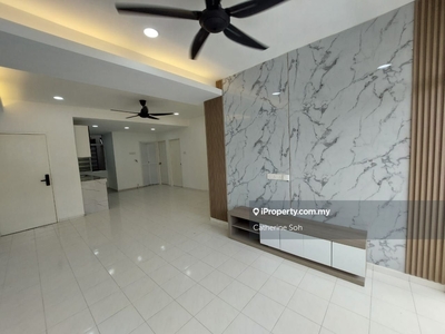 Cheng Ria Apartment Renovation Unit & Move in Condition For Sale