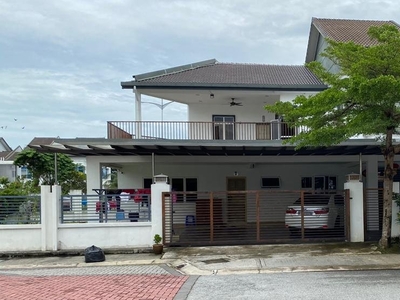 Damai Residence Kemuning Utama double storey link corner house for sale huge built up and land size suitable for big family and set up day care centre