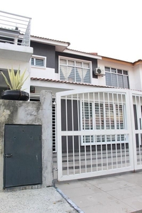 Double Storey Terrace House Bandar Saujana Putra For Sale