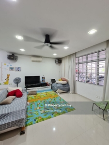 Limited layang house/ walking distance to shops/ coastal highway