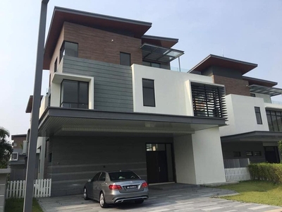 Long Branch Residence Kota Kemuning Double Storey Bungalow House with Club House Facility Gated & Guarded Quiet Neighborhood
